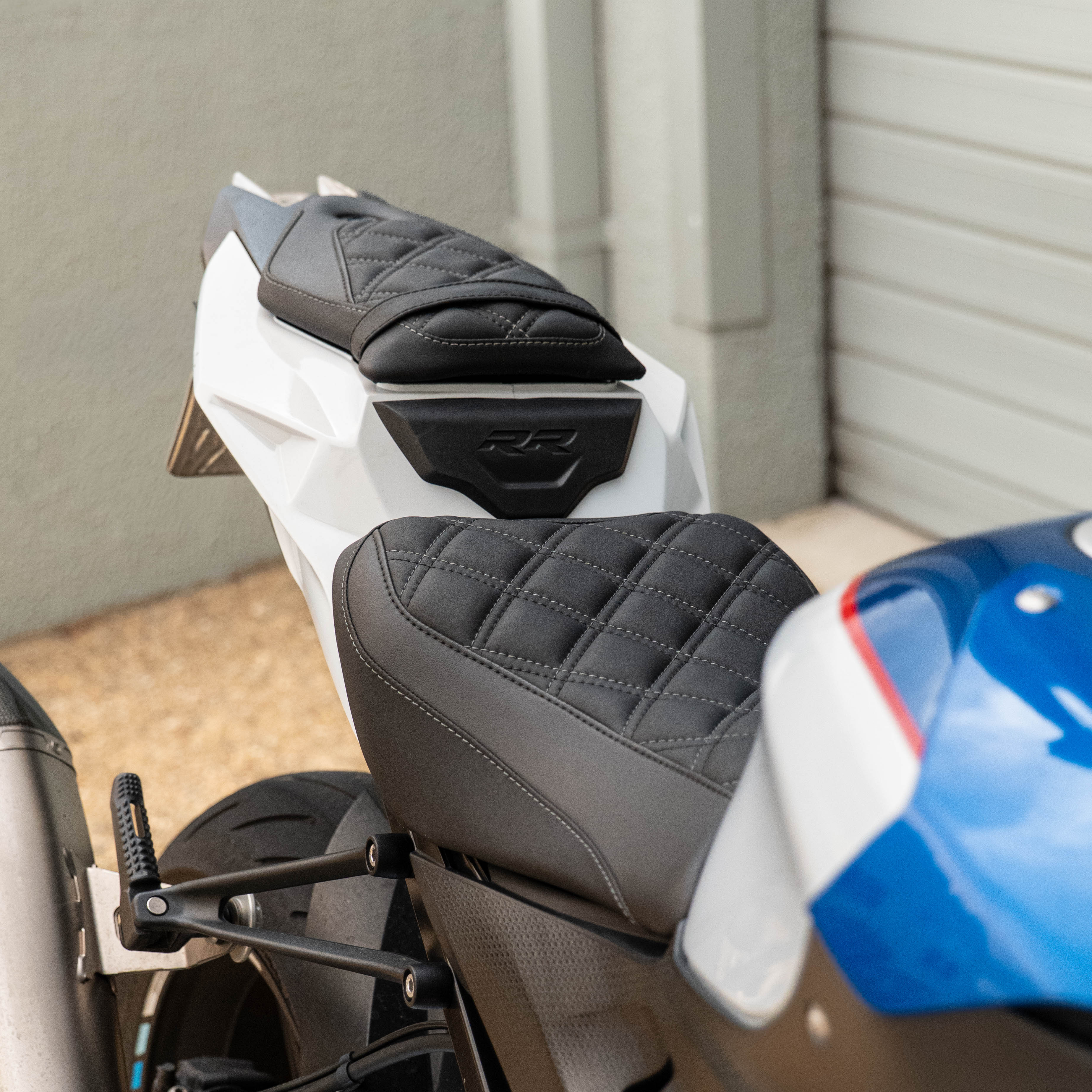 BMW S 1000 RR (2015–2018) COMFORT SEAT TRIM - Image 10