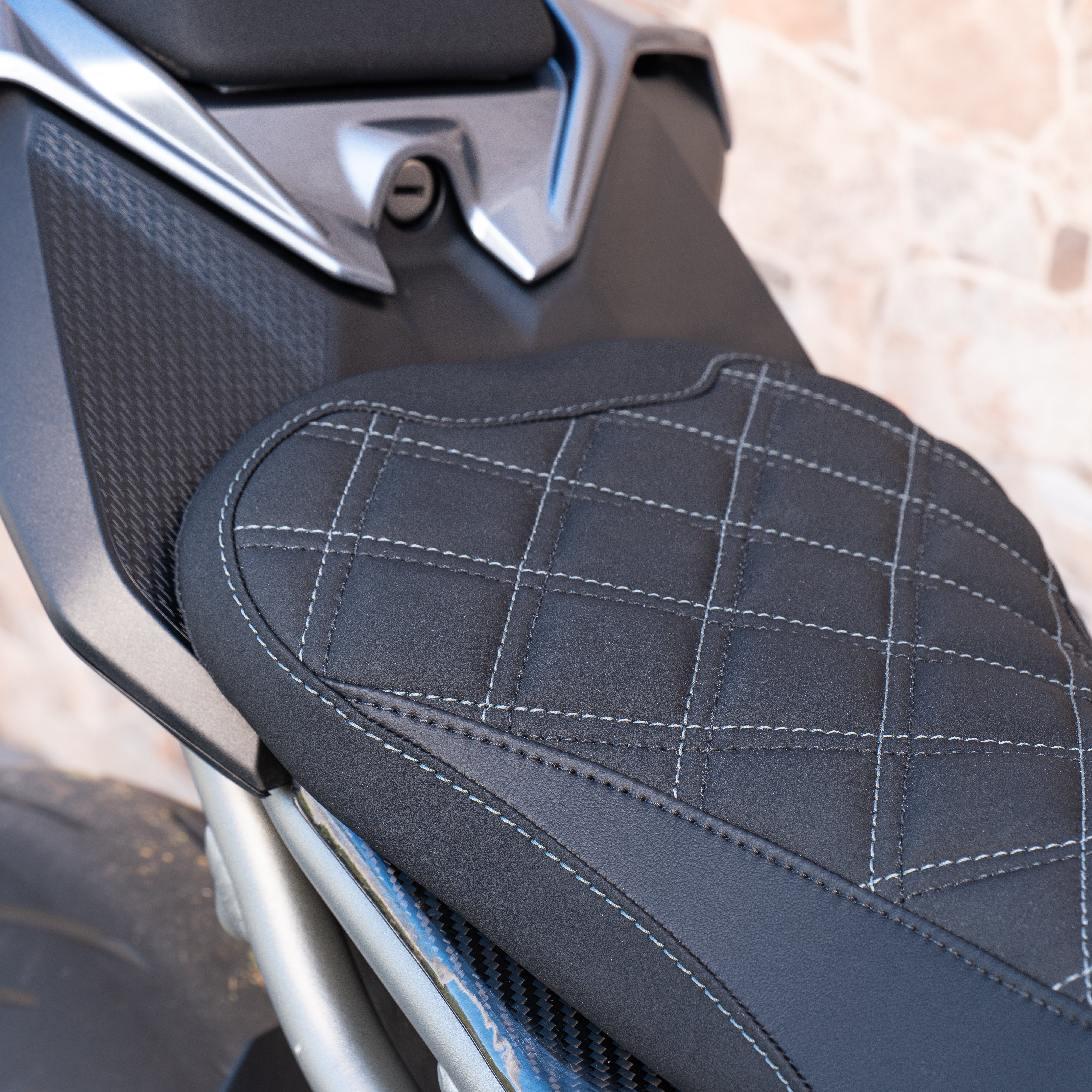 BMW S 1000 RR (2019-2025) COMFORT SEAT TRIM - Image 12