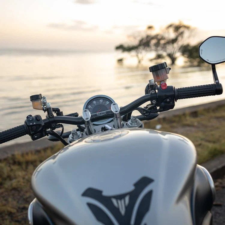 CROSSER CARBON FATBAR - Image 8