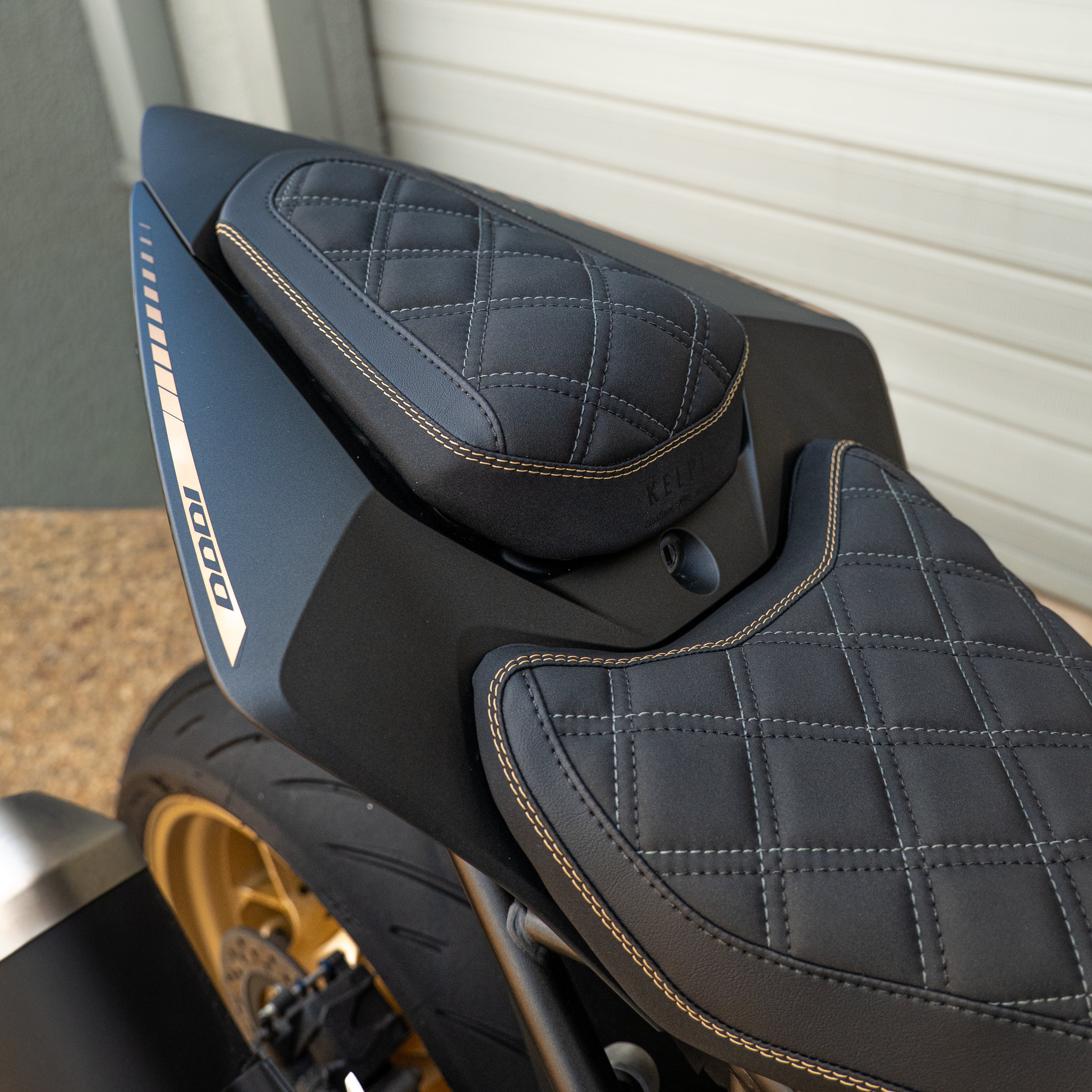 HONDA CB1000 HORNET (2025+) COMFORT SEAT TRIM - Image 10