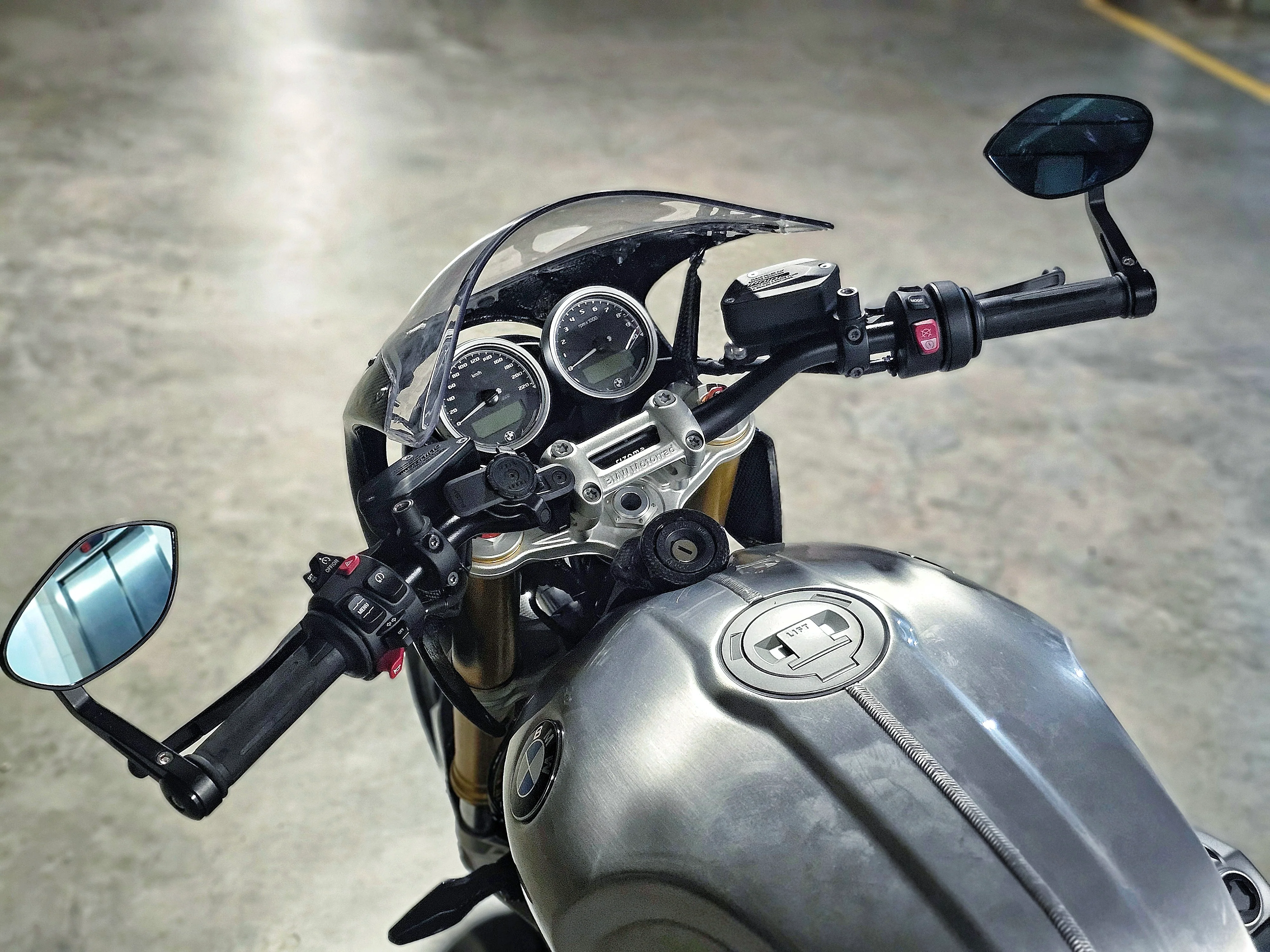 RIDGEBACK BAR END MIRRORS (UNIVERSAL FIT) - Image 17
