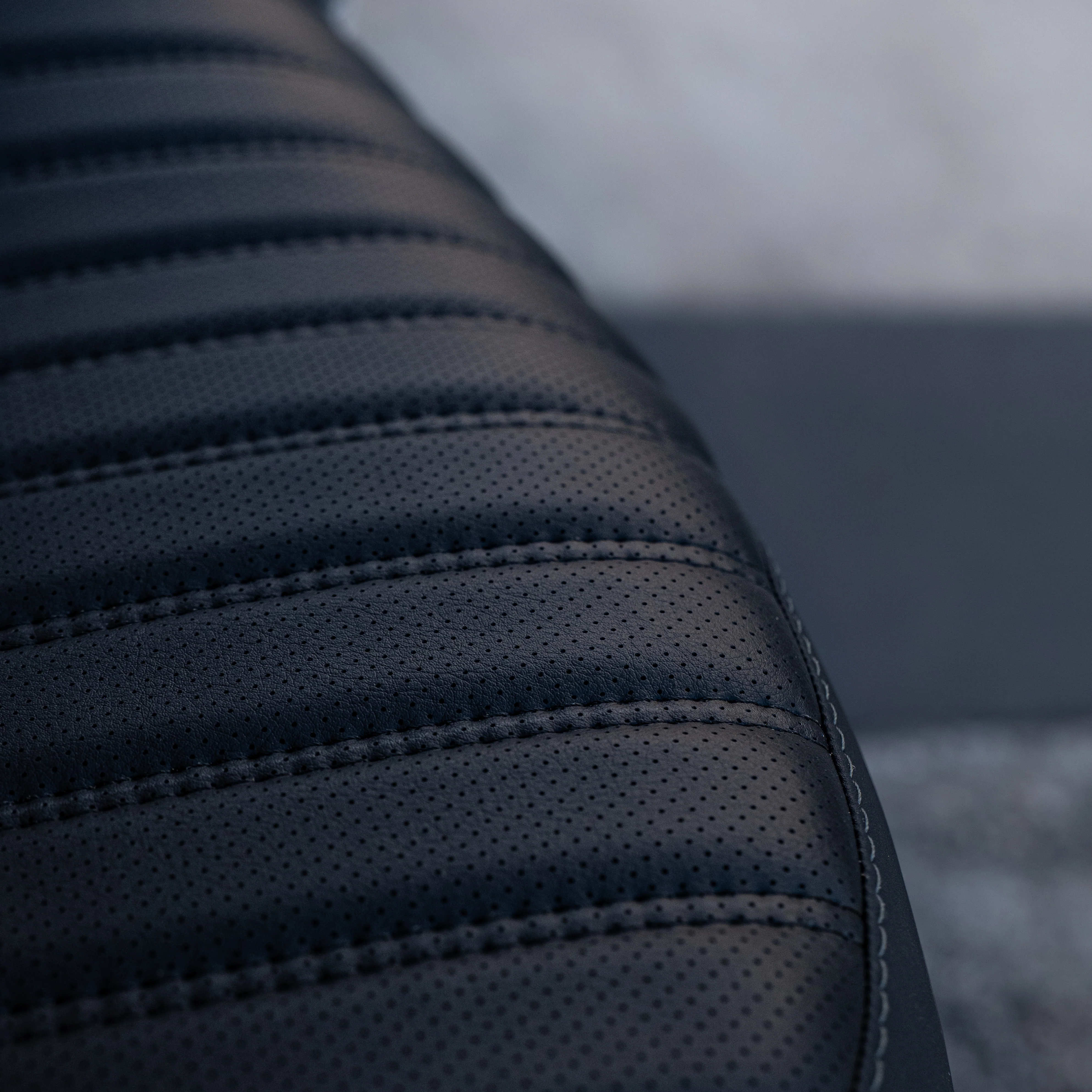 ROYAL ENFIELD BEAR 650 (2025+) COMFORT SEAT TRIM - Image 13