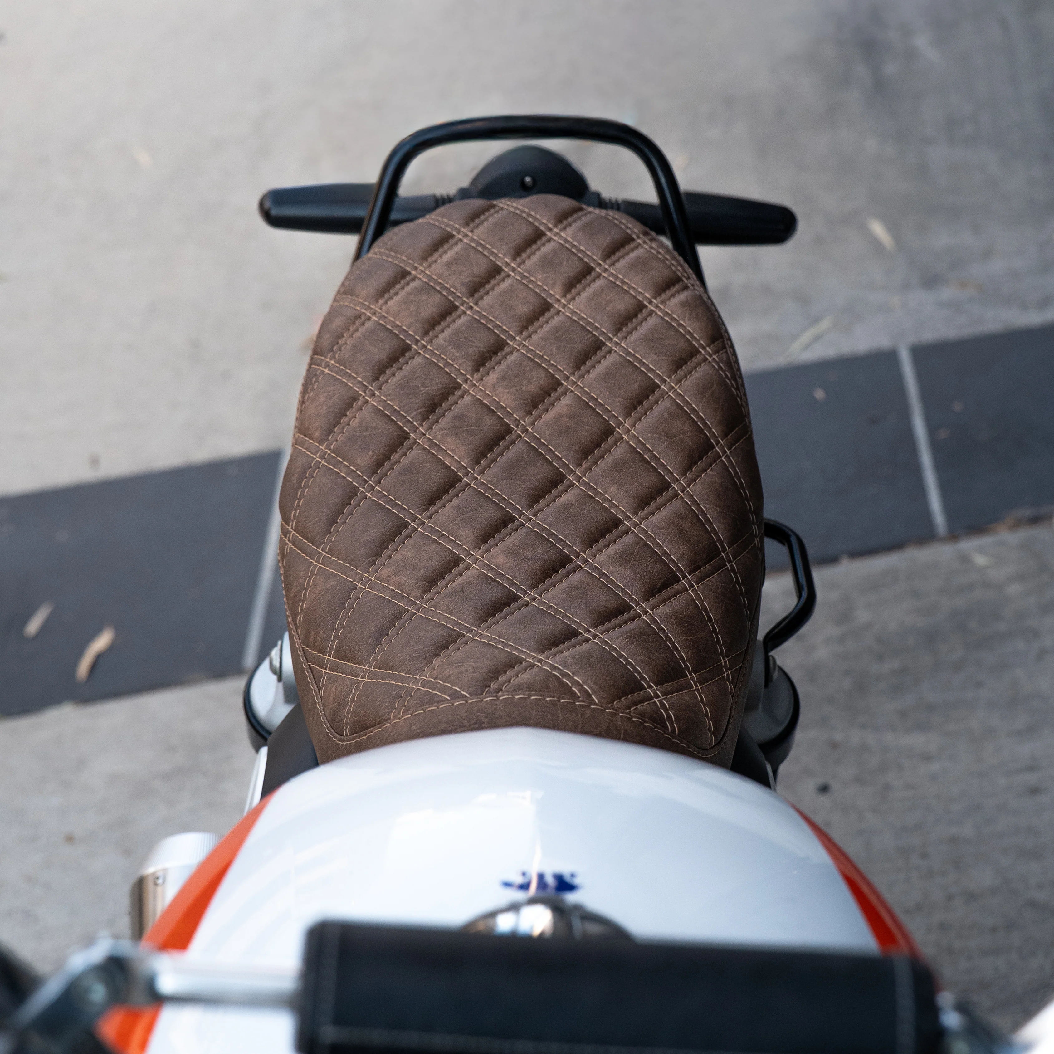 ROYAL ENFIELD BEAR 650 (2025+) COMFORT SEAT TRIM - Image 14