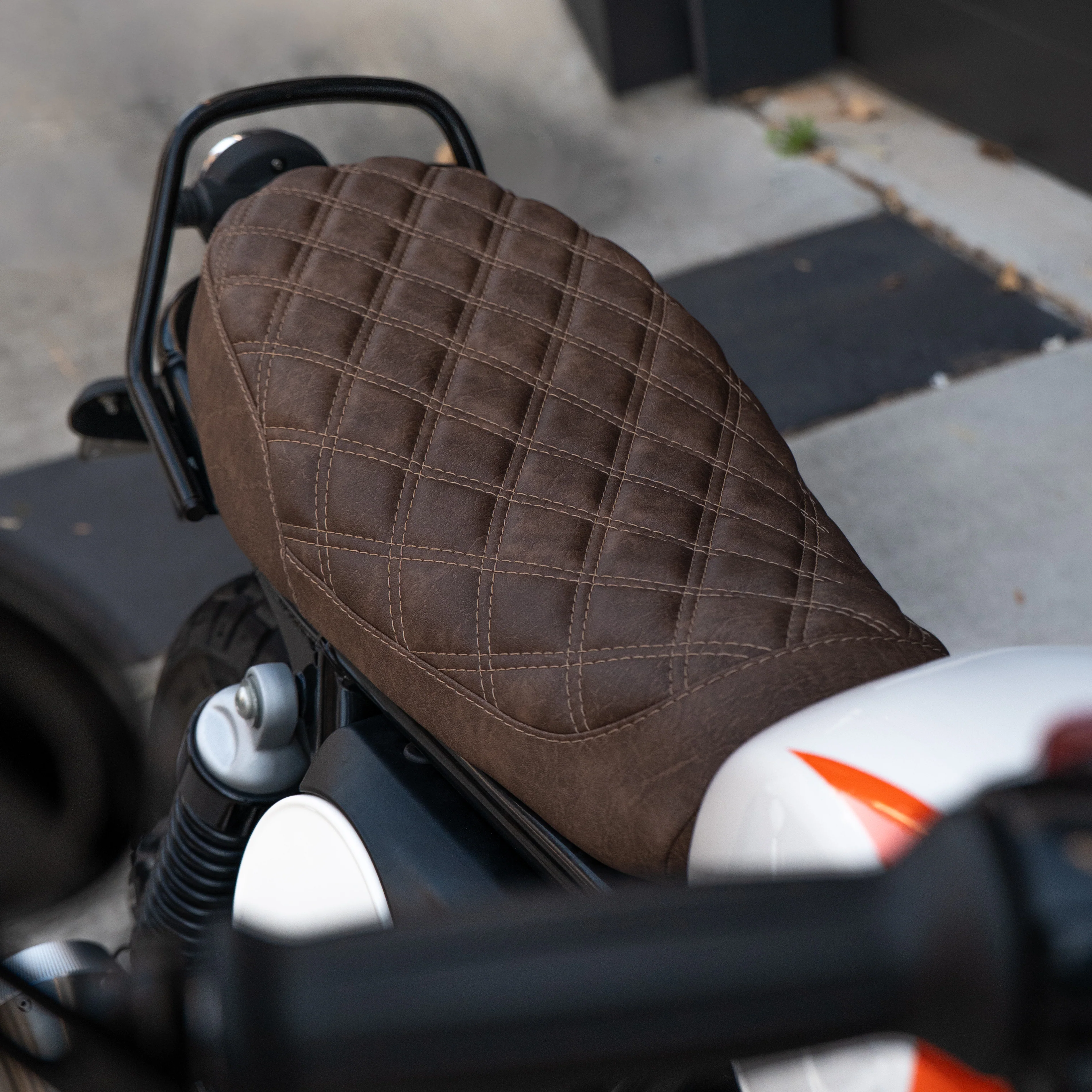 ROYAL ENFIELD BEAR 650 (2025+) COMFORT SEAT TRIM - Image 19