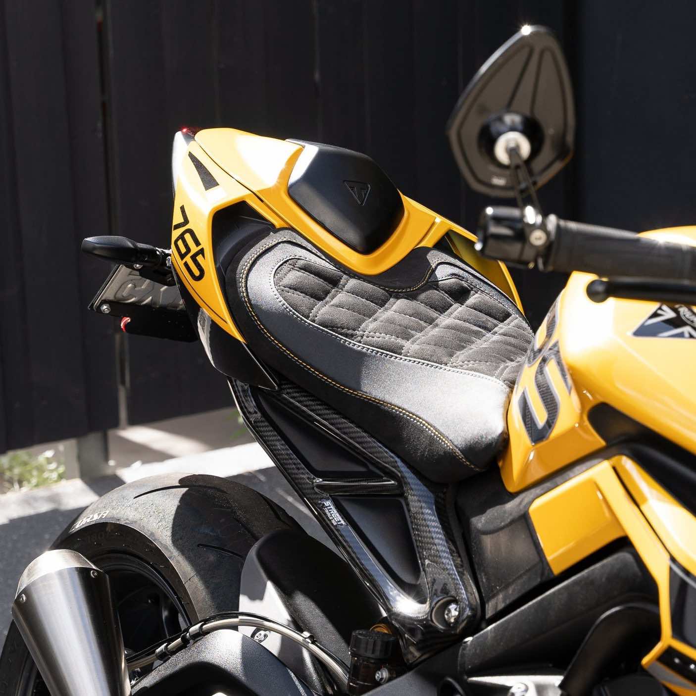 TRIUMPH STREET TRIPLE 765 (2023-2026+) COMFORT SEAT TRIM - Image 5