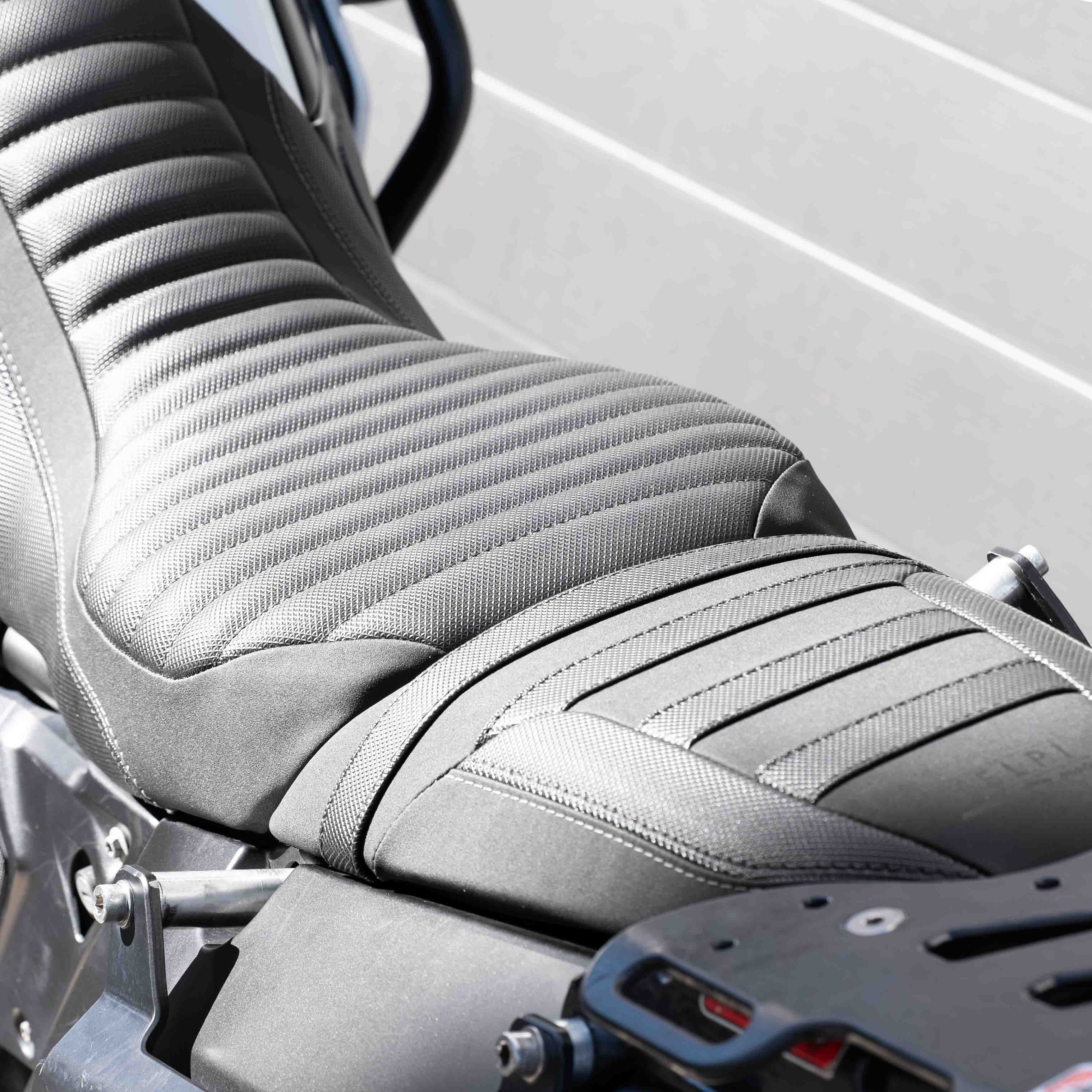 YAMAHA T7 (2019-2024) ADVENTURE COMFORT SEAT - Image 8