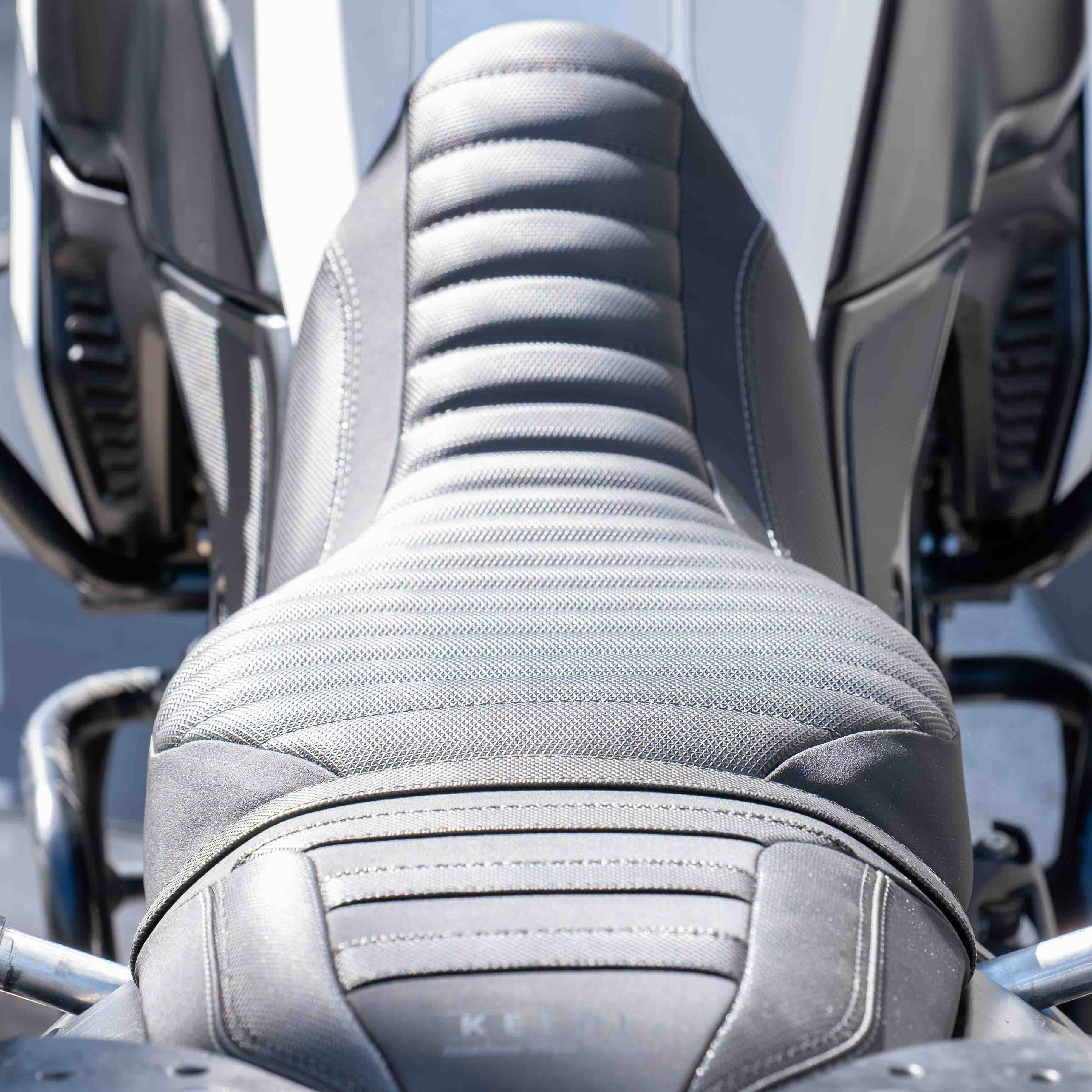 YAMAHA T7 (2019-2024) ADVENTURE COMFORT SEAT - Image 9