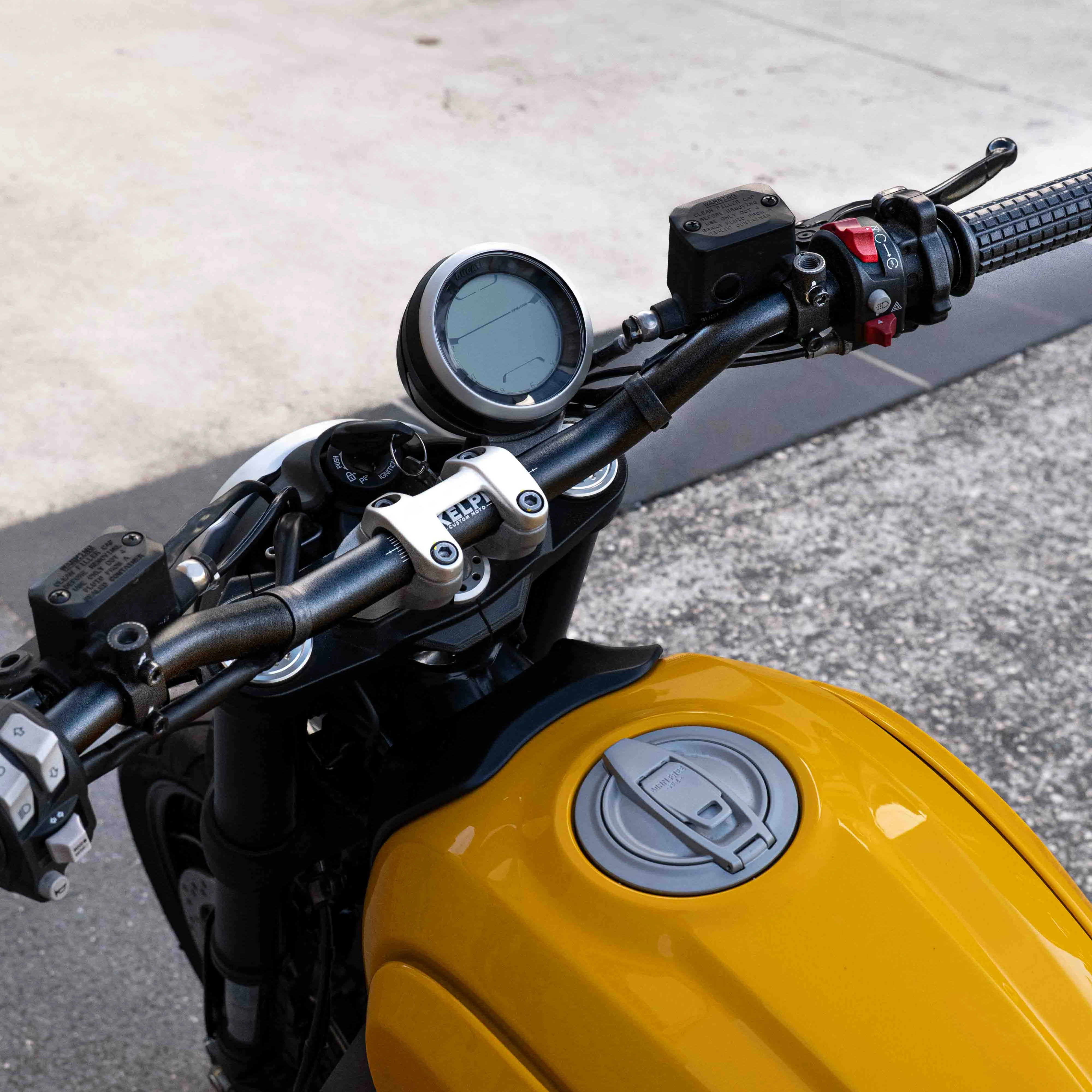 TRACKER 7050 ALLOY FATBAR - Image 10