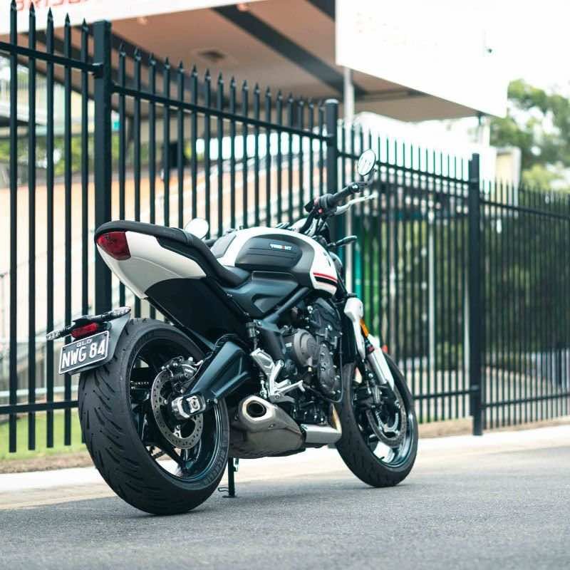 TRIUMPH TRIDENT 660 (2021-2025) CUSTOM SEAT TRIM - Image 8