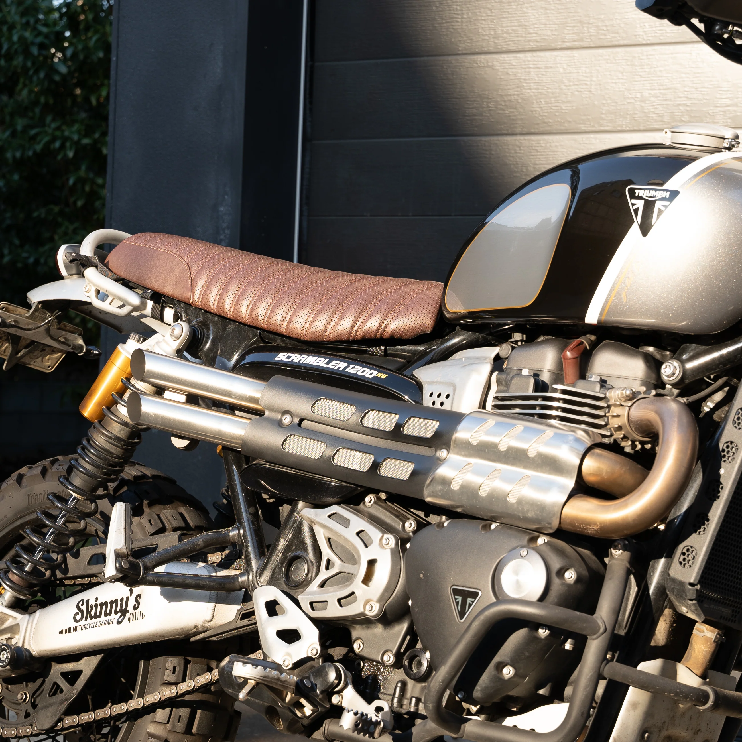 TRIUMPH SCRAMBLER 1200 (2019+) COMFORT SEAT TRIM - Image 10