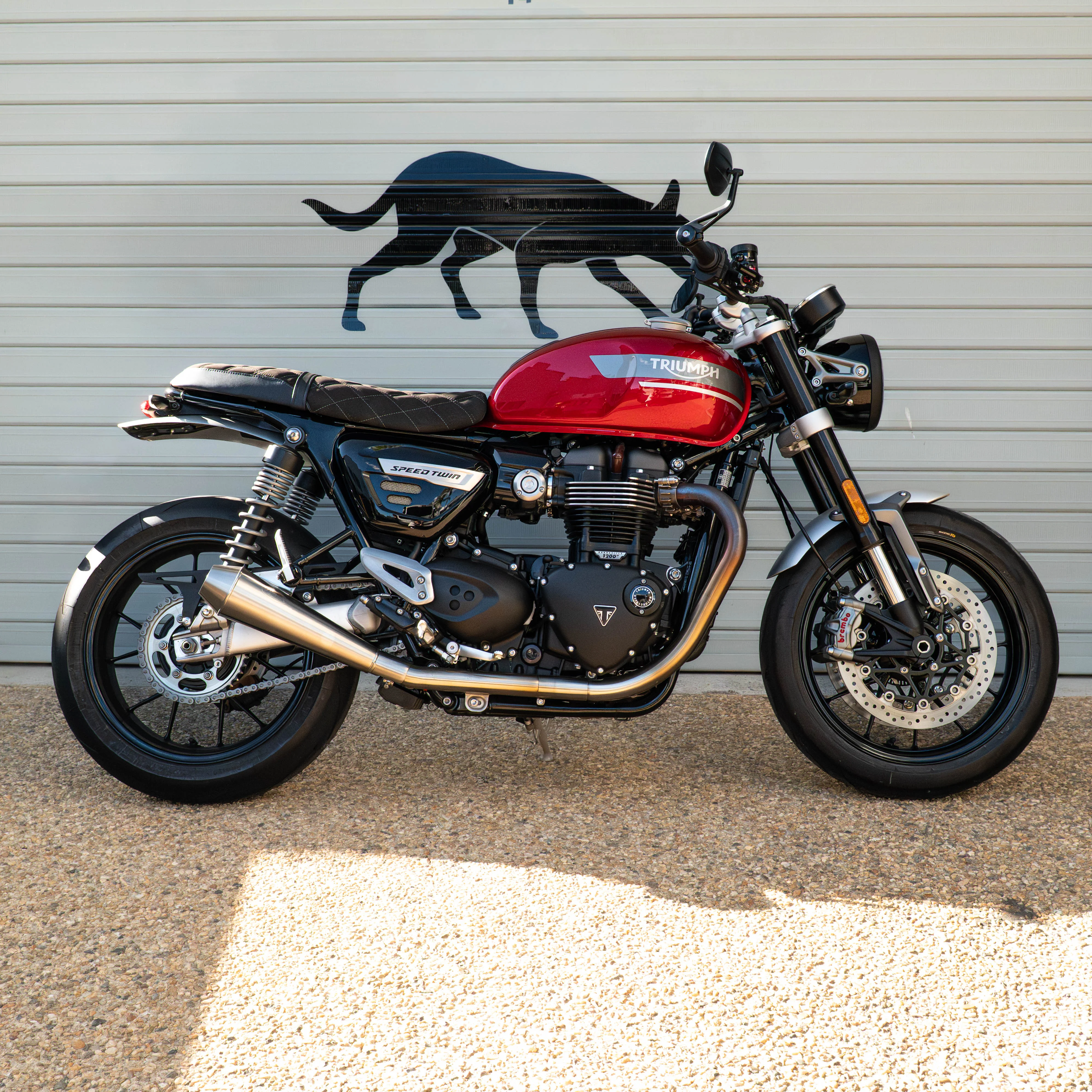 TRIUMPH STREET/SPEED TWIN CUSTOM SEAT TRIM (2016-2022 STREET; 2022-2024 SPEED) - Image 4