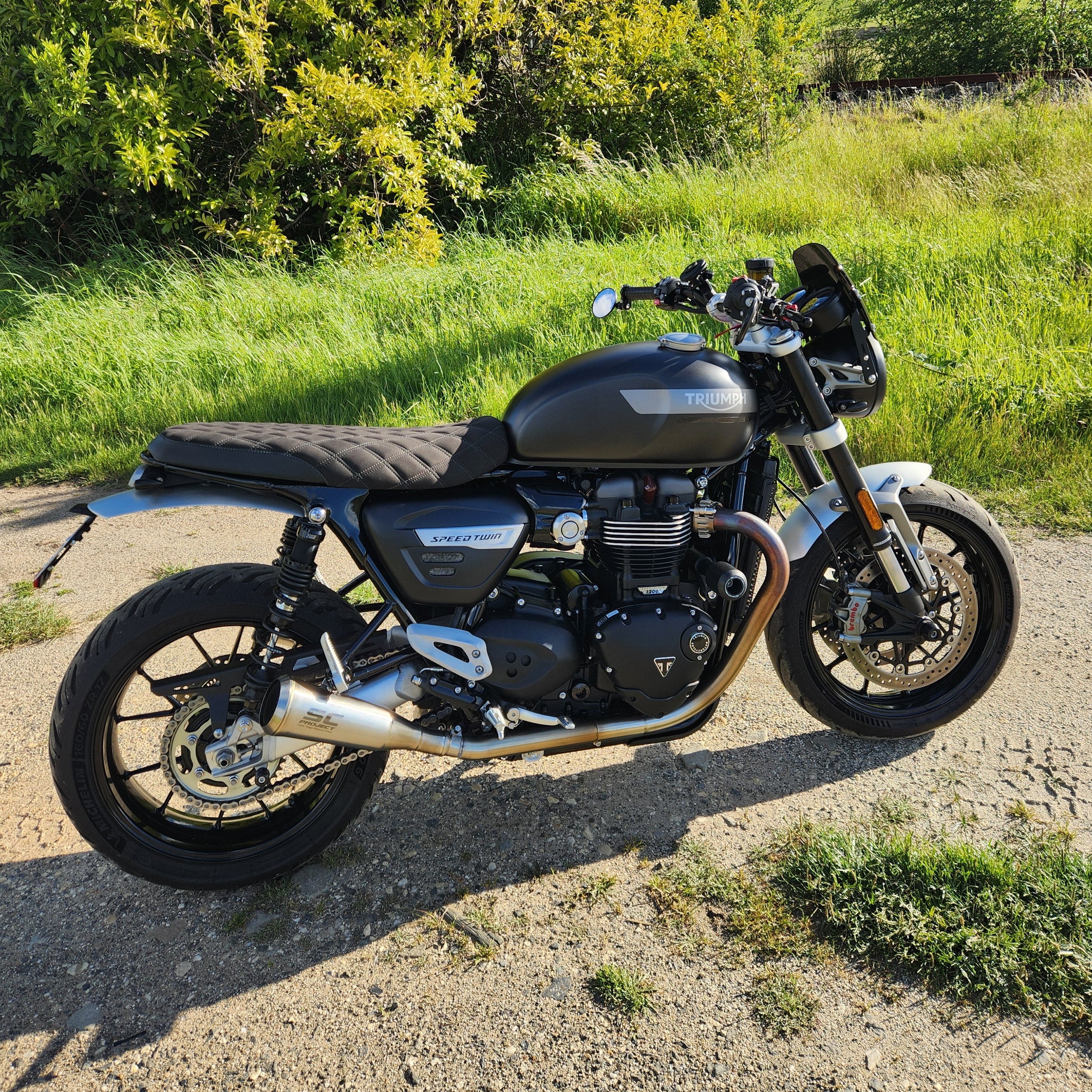 TRIUMPH STREET/SPEED TWIN CUSTOM SEAT TRIM (2016-2022 STREET; 2022-2024 SPEED) - Image 5