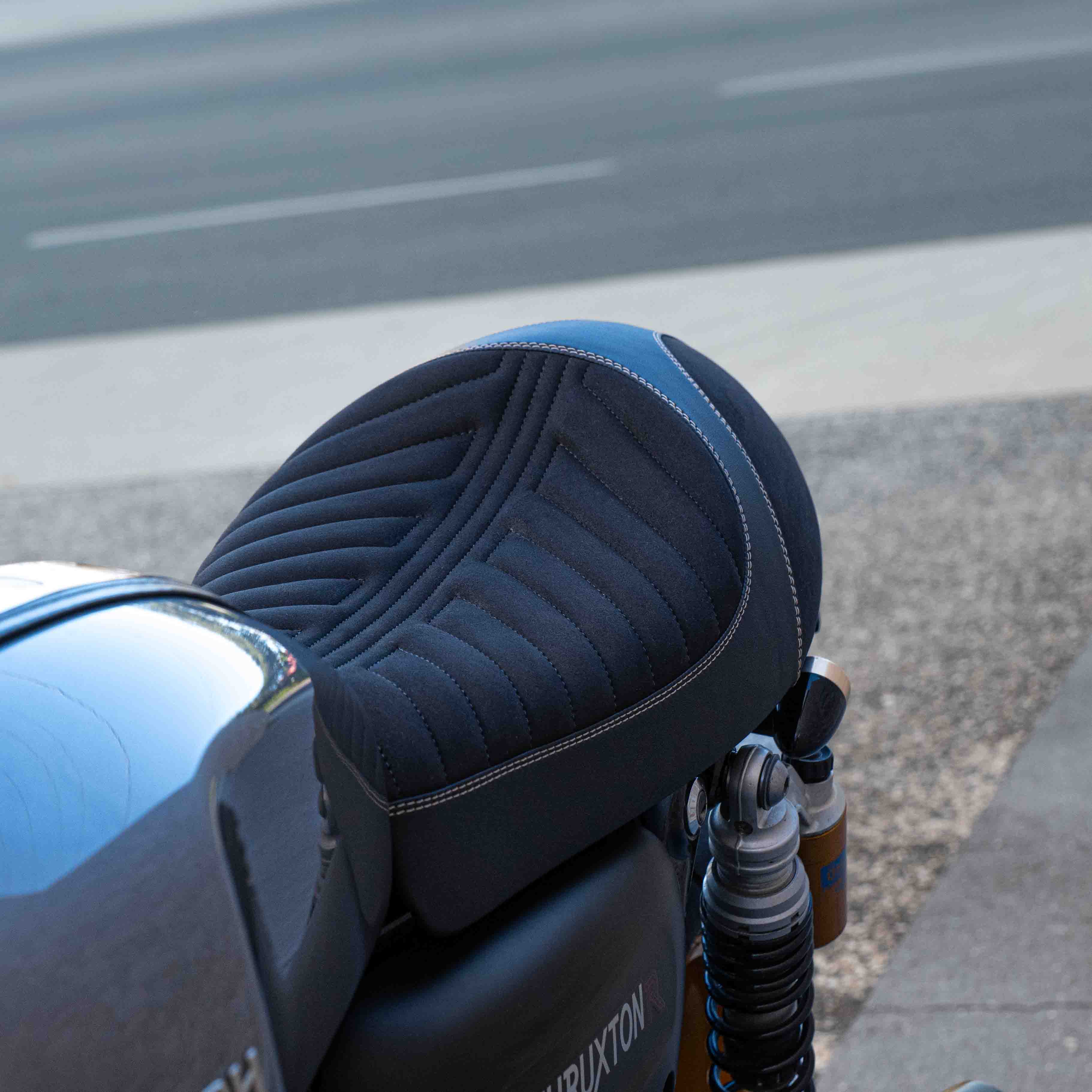 TRIUMPH THRUXTON 1200 CUSTOM SEAT TRIM (2016-2024) - Image 11