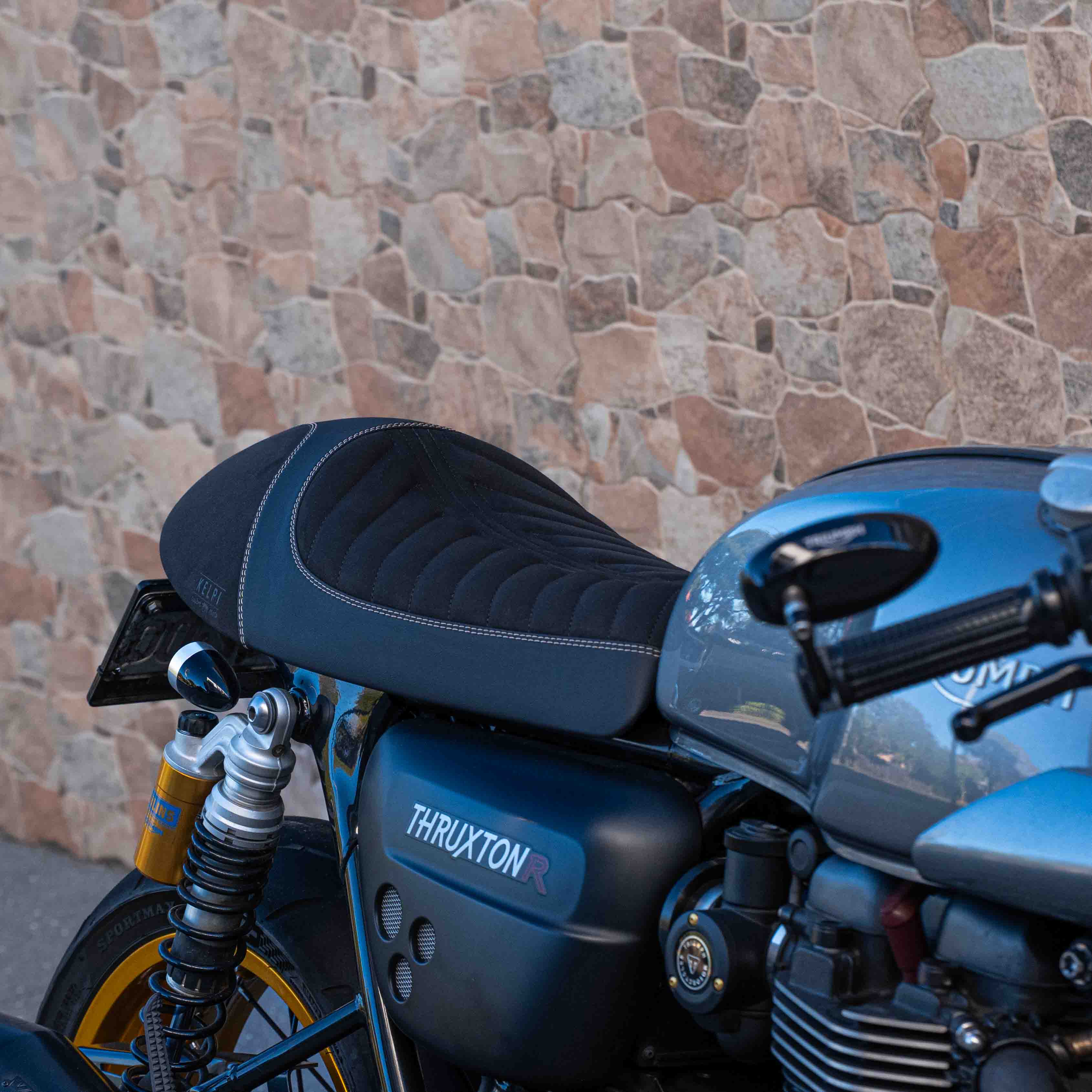 TRIUMPH THRUXTON 1200 CUSTOM SEAT TRIM (2016-2024) - Image 3