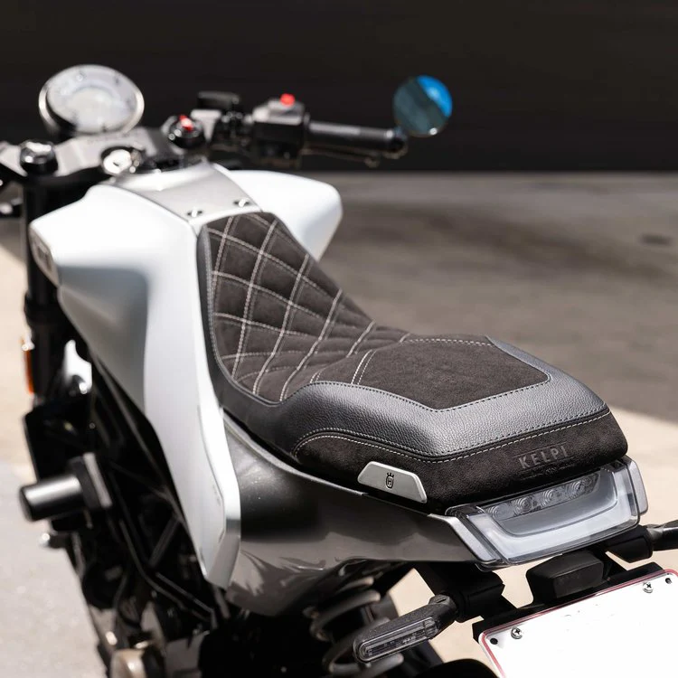 HUSQVARNA VITPILEN 401 (2020-2023) COMFORT SEAT TRIM - Image 7