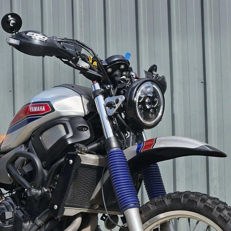 YAMAHA XSR700 LED HEADLIGHT CONVERSION KIT (2016-2021) - Image 13
