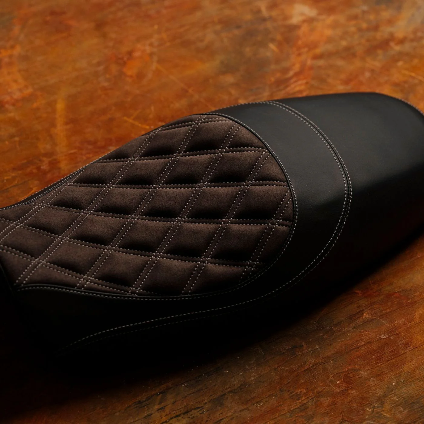 YAMAHA XSR900 (2016-2021) COMFORT SEAT TRIM - Image 7