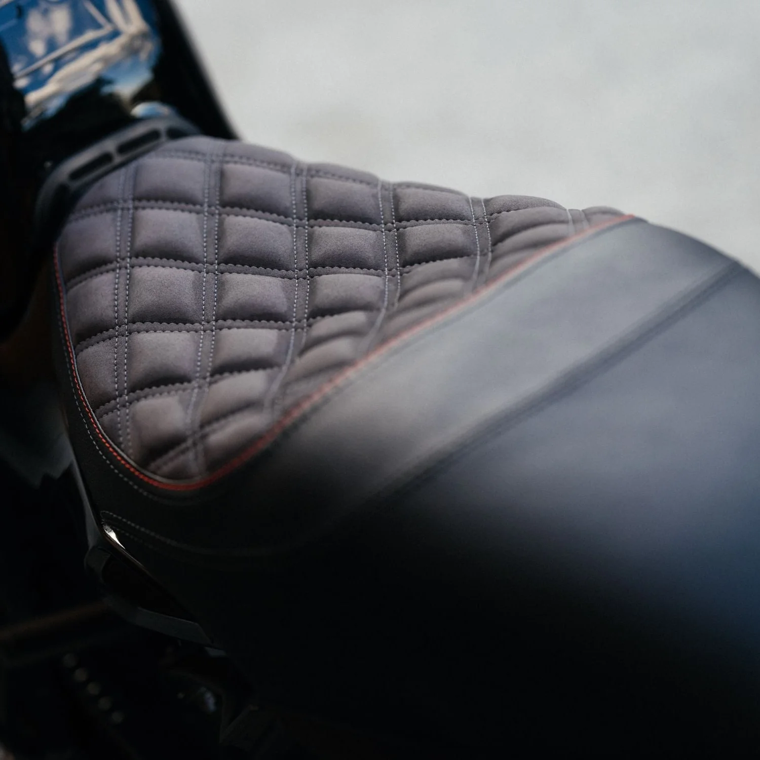 YAMAHA XSR900 (2022-2026+) SEAT RESHAPE & CUSTOM TRIM - Image 19
