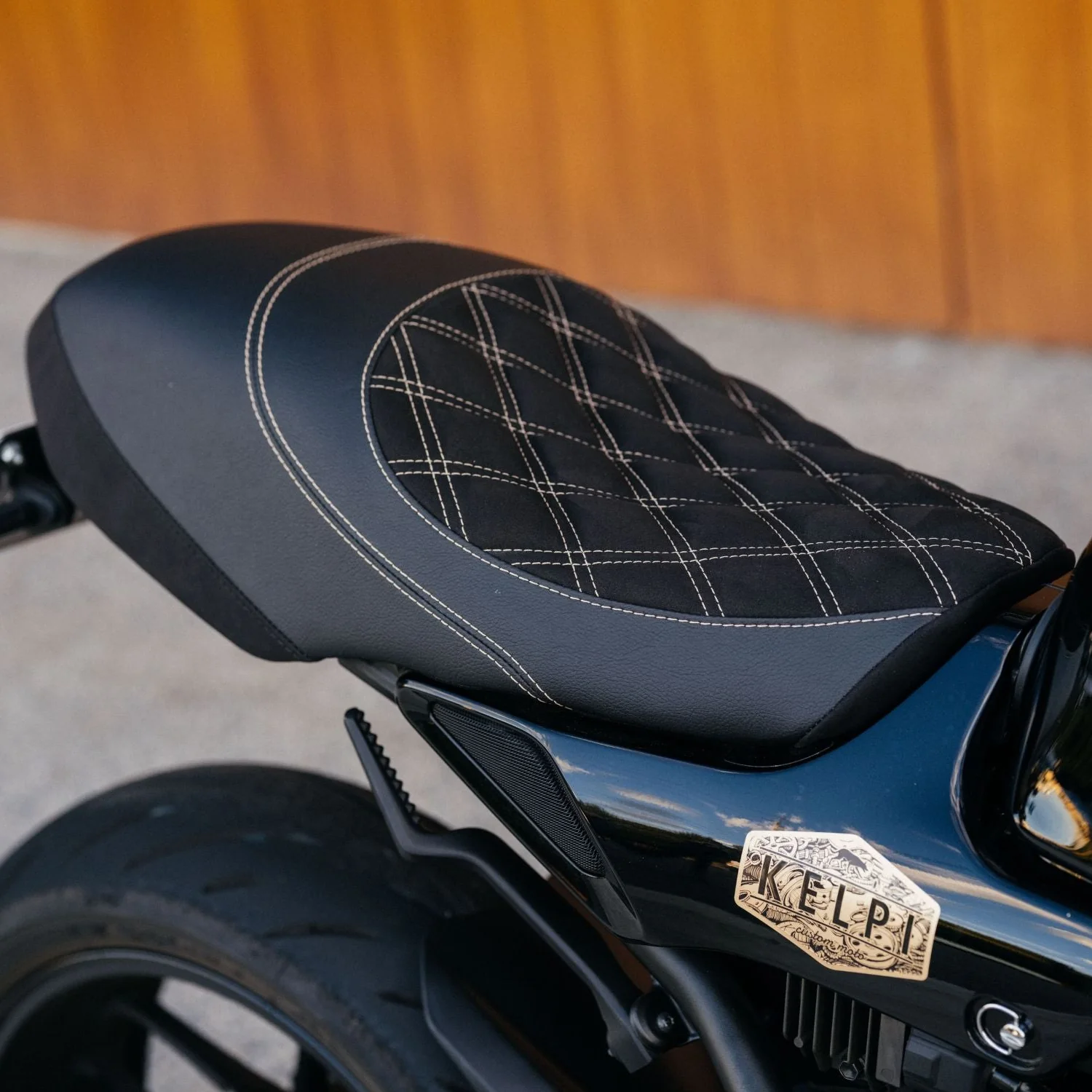 YAMAHA XSR900 (2022-2026+) SEAT RESHAPE & CUSTOM TRIM - Image 7