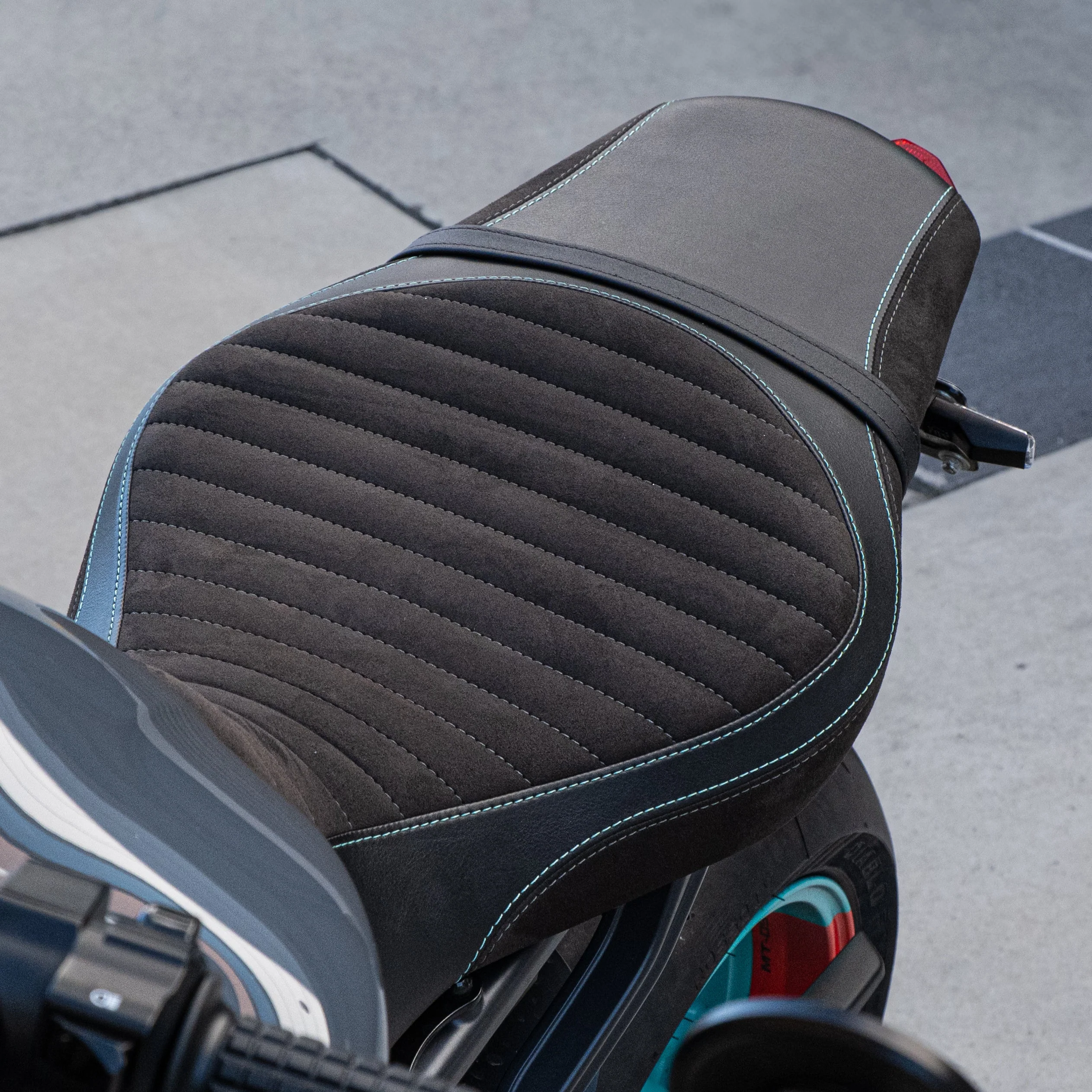 YAMAHA MT09 (2021-2023) CUSTOM SEAT TRIM - Image 8