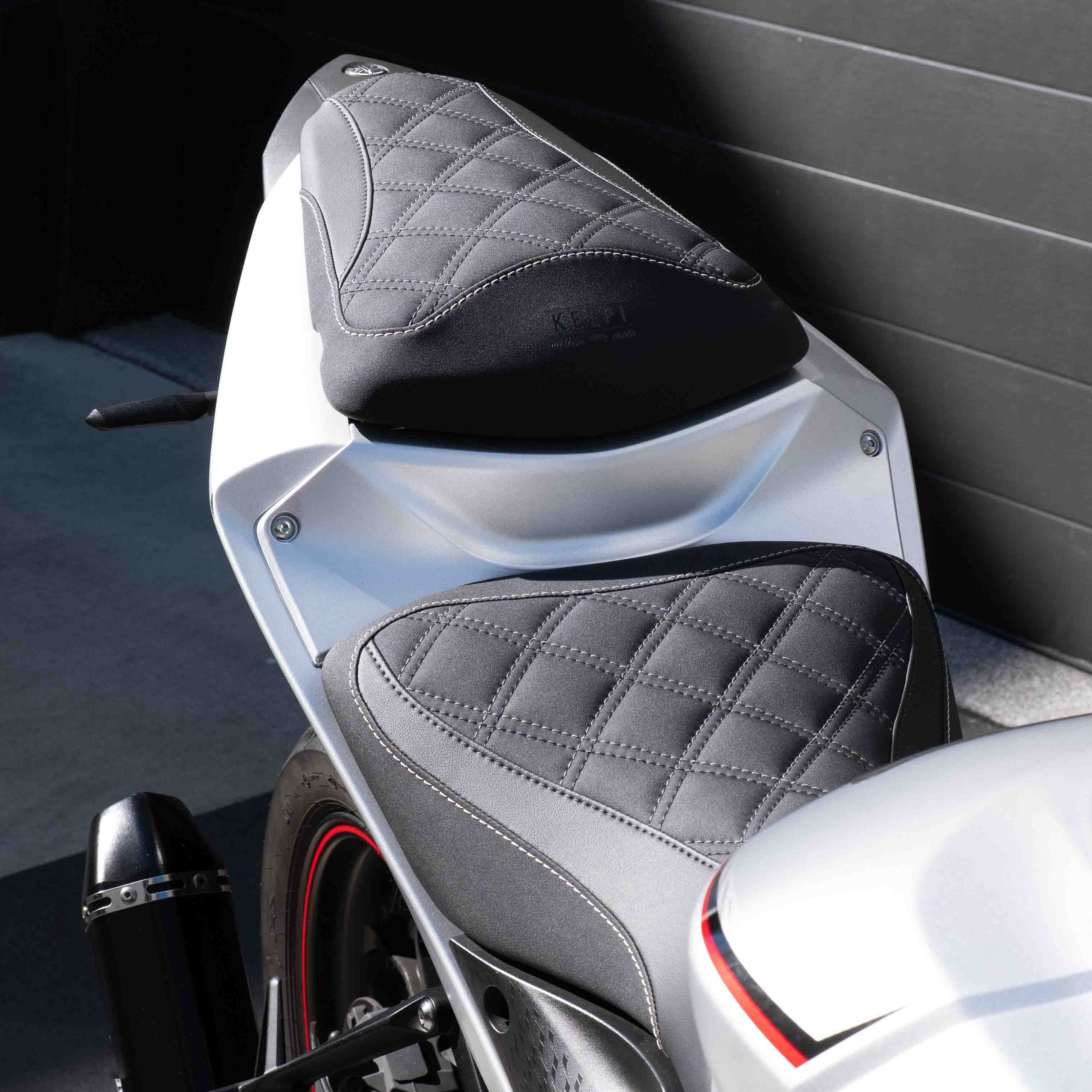 YAMAHA R3 (2019-2023) COMFORT SEAT TRIM