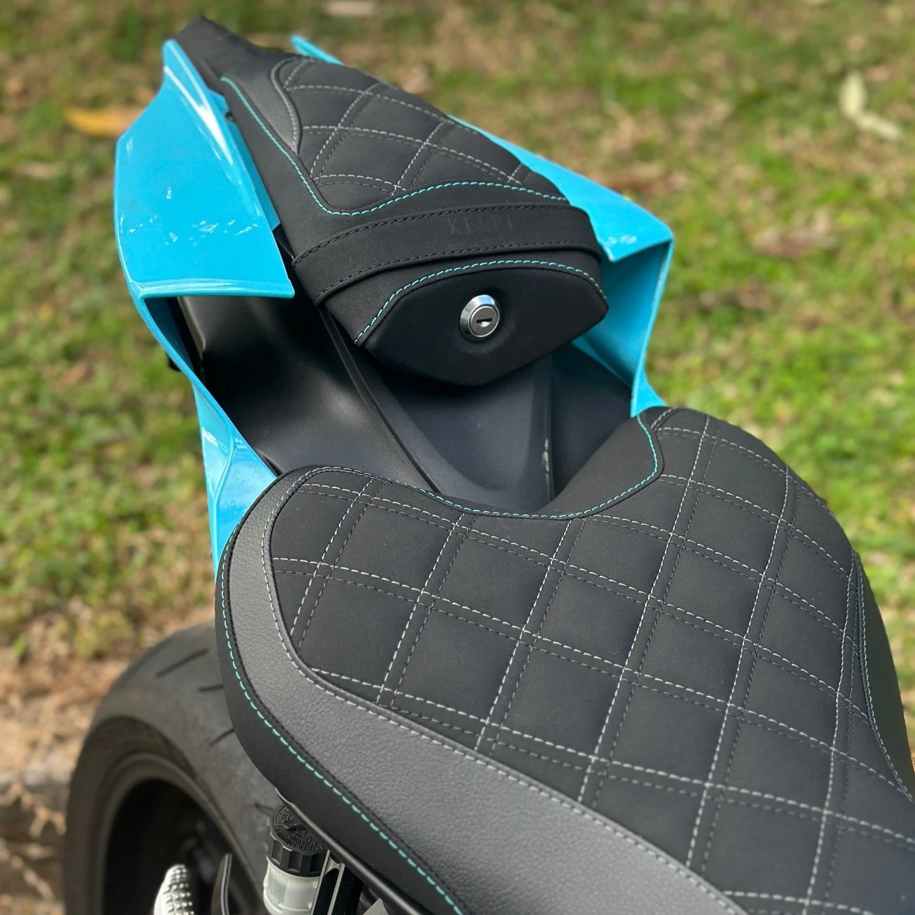 YAMAHA R7 (2022+) COMFORT SEAT TRIM - Image 11