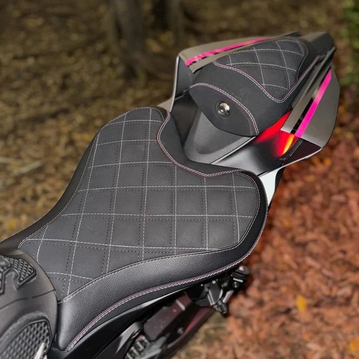YAMAHA R7 (2022+) COMFORT SEAT TRIM - Image 12