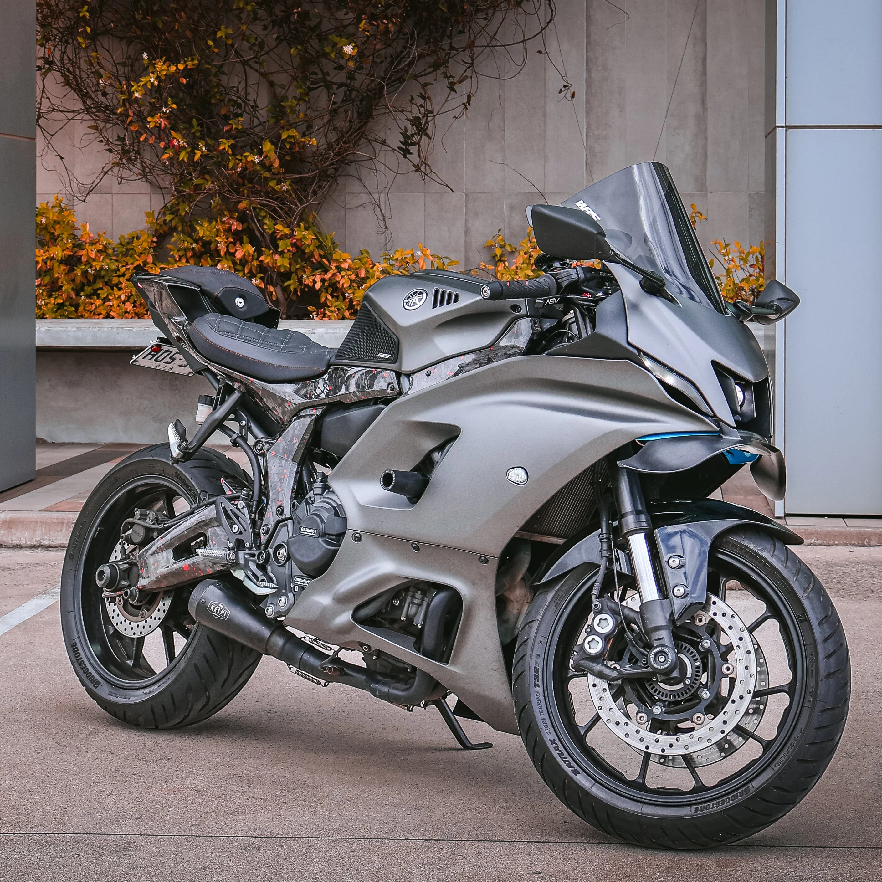 YAMAHA R7 (2022+) COMFORT SEAT TRIM - Image 17
