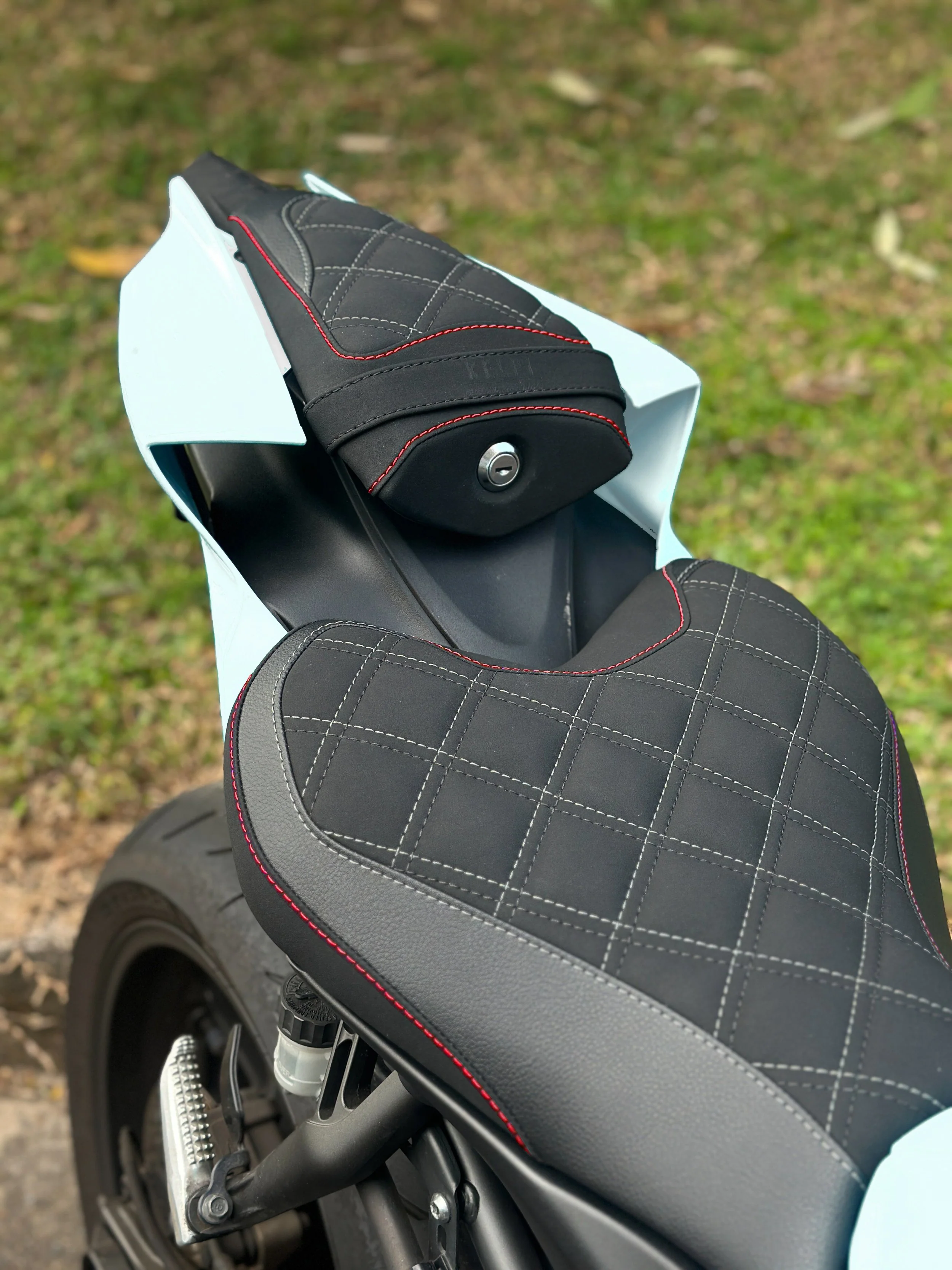YAMAHA R7 (2022+) COMFORT SEAT TRIM - Image 7
