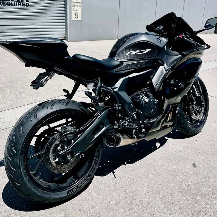 YAMAHA R7 (2022-2026+) FULL STAINLESS EXHAUST SYSTEM - Image 9