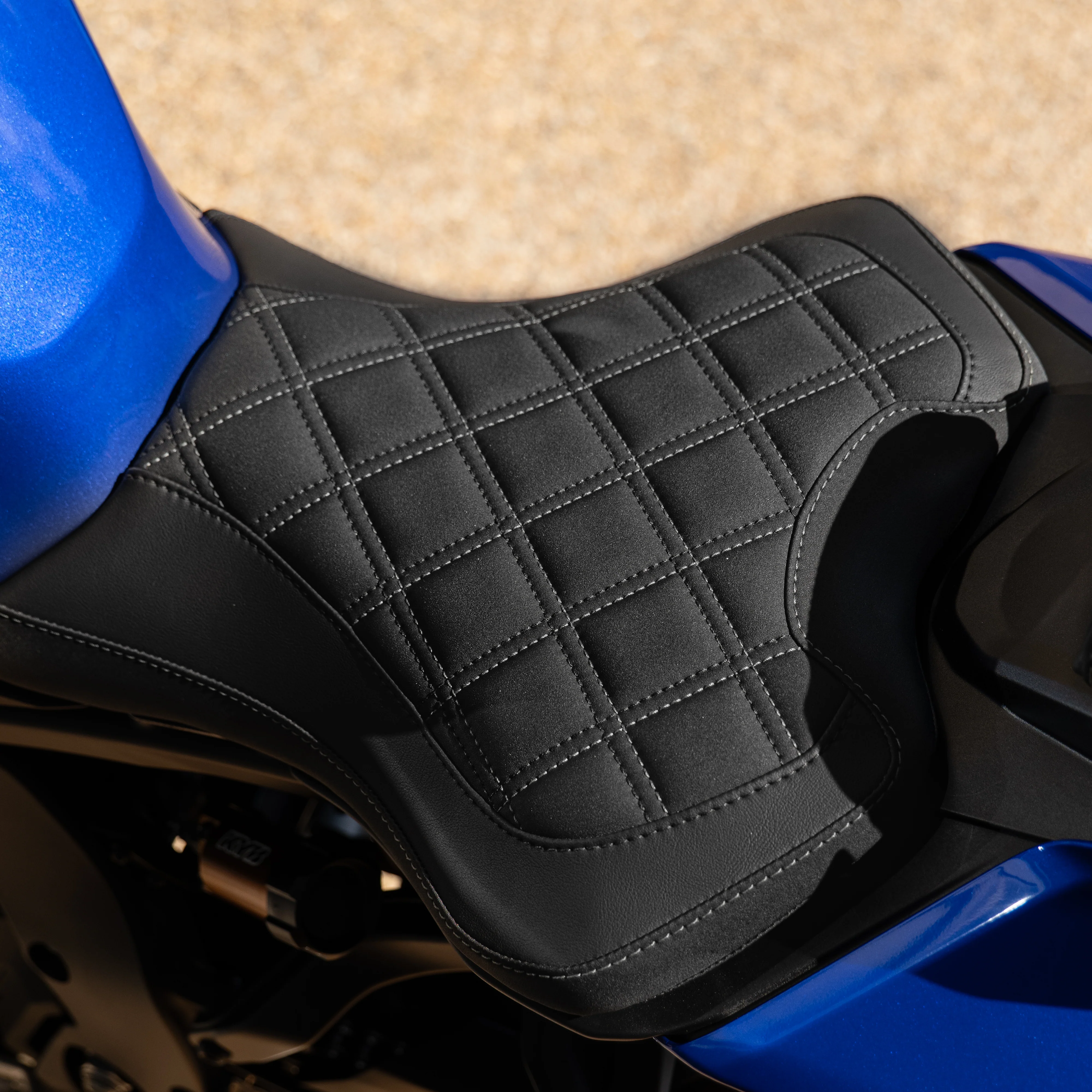 YAMAHA R9 (2025+) COMFORT SEAT TRIM - Image 10