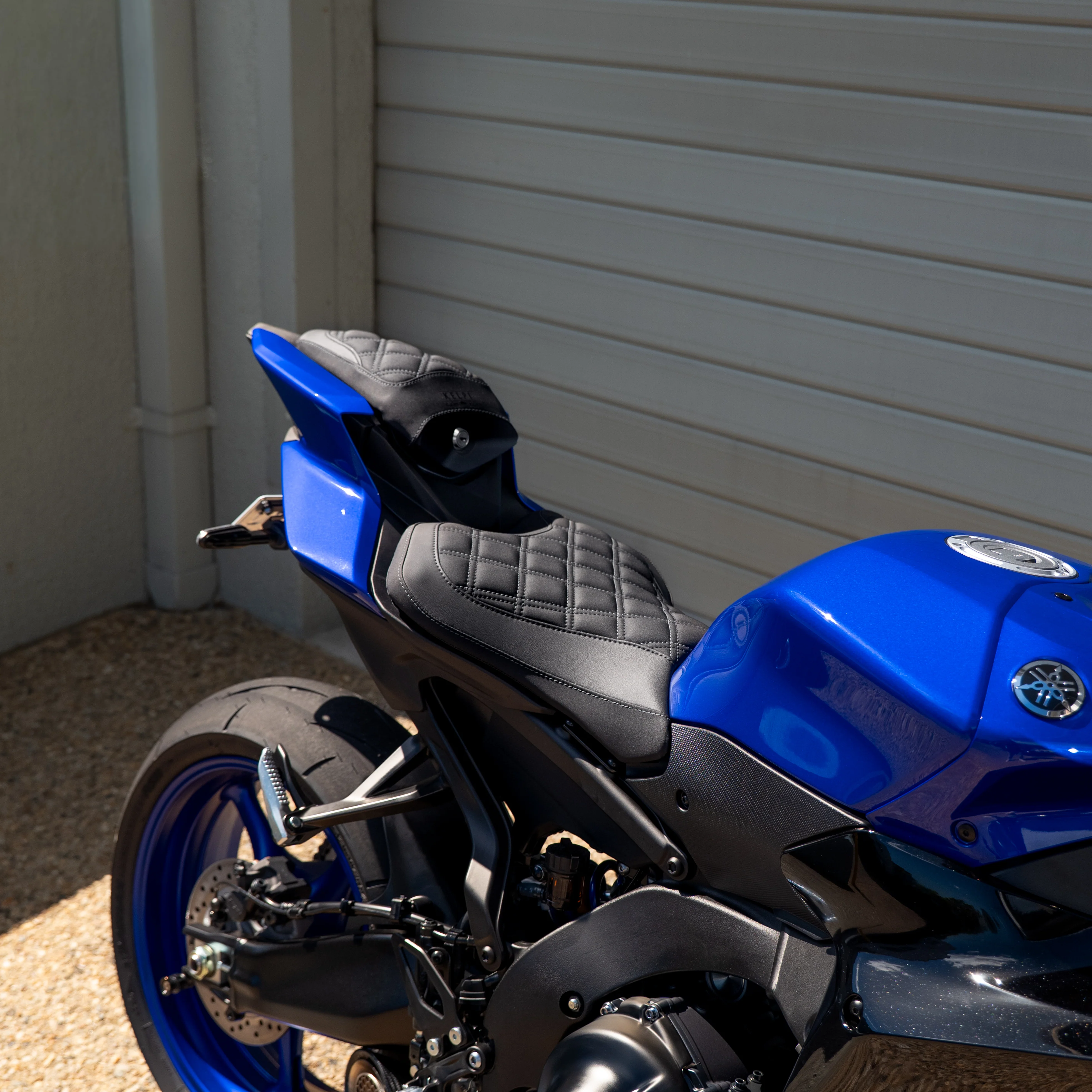YAMAHA R9 (2025+) COMFORT SEAT TRIM - Image 6