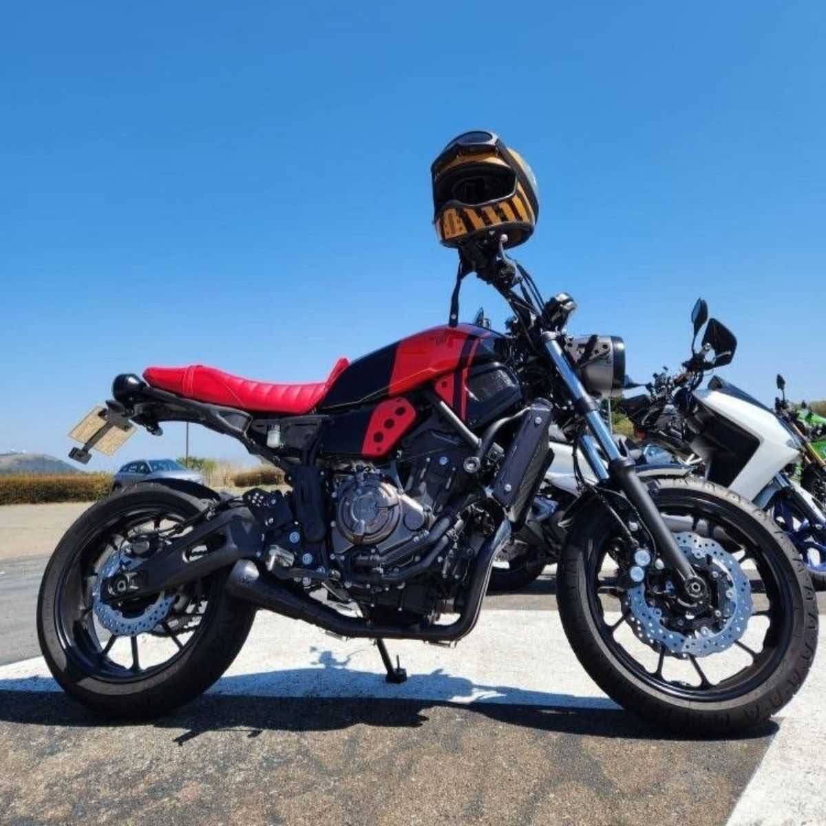 YAMAHA XSR700 (2016-2025) FULL STAINLESS EXHAUST SYSTEM - Image 47