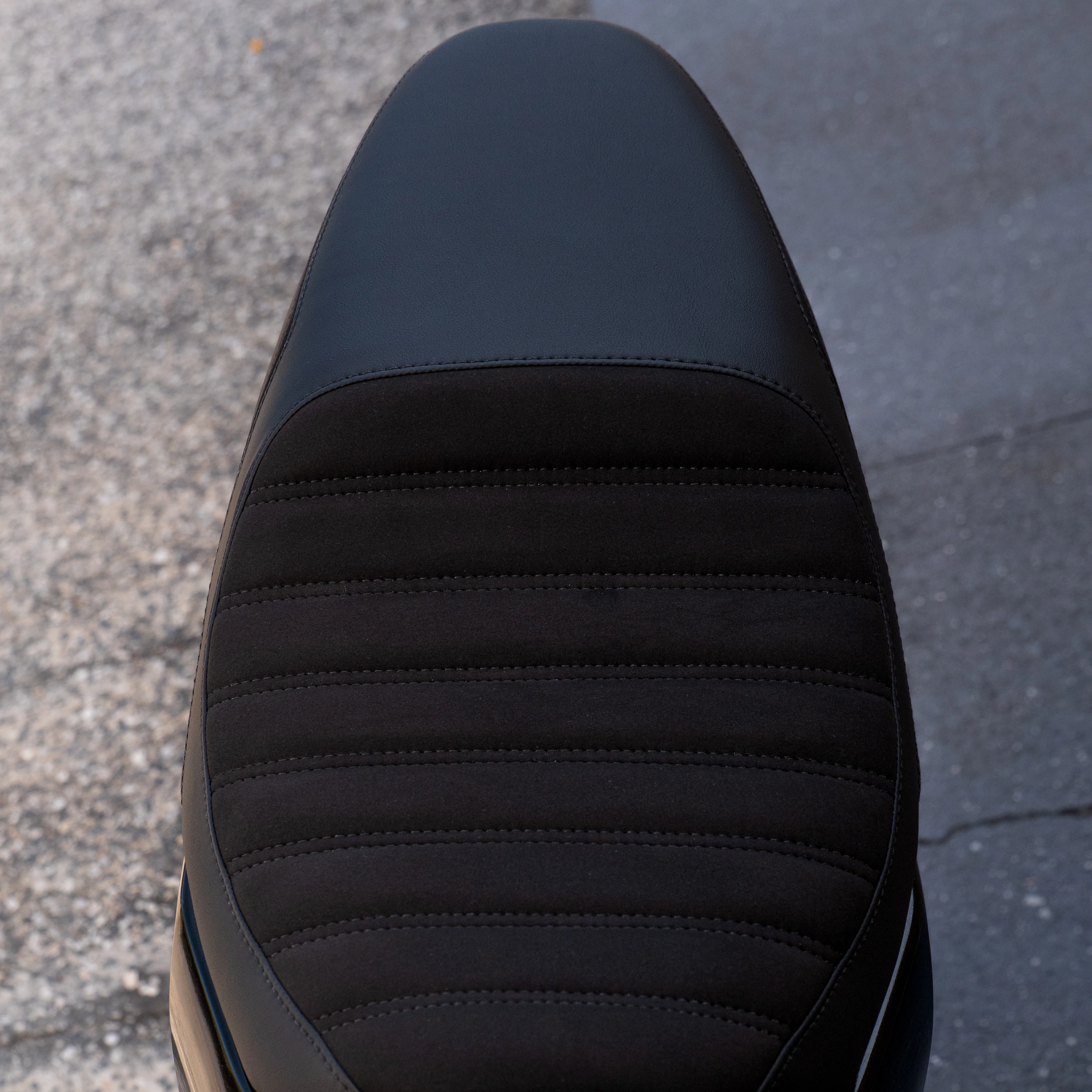 YAMAHA XSR900 (2025+) COMFORT SEAT - Image 3