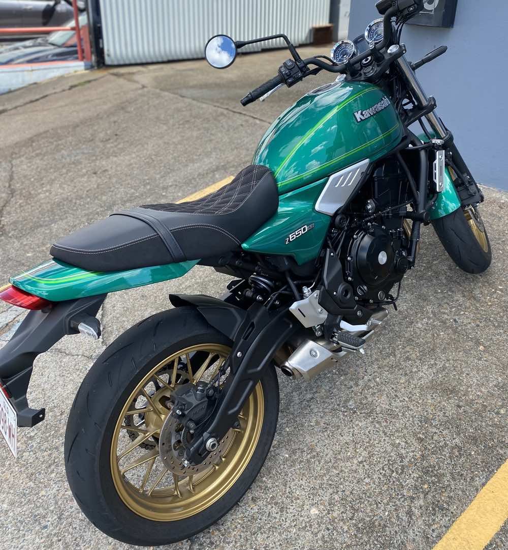 KAWASAKI Z650RS (2022-2026+) CUSTOM SEAT TRIM - Image 9